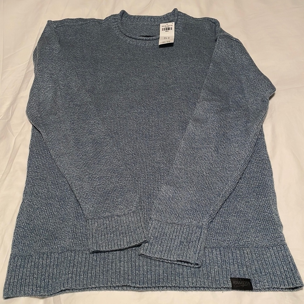 Hollister Sweater with tags
